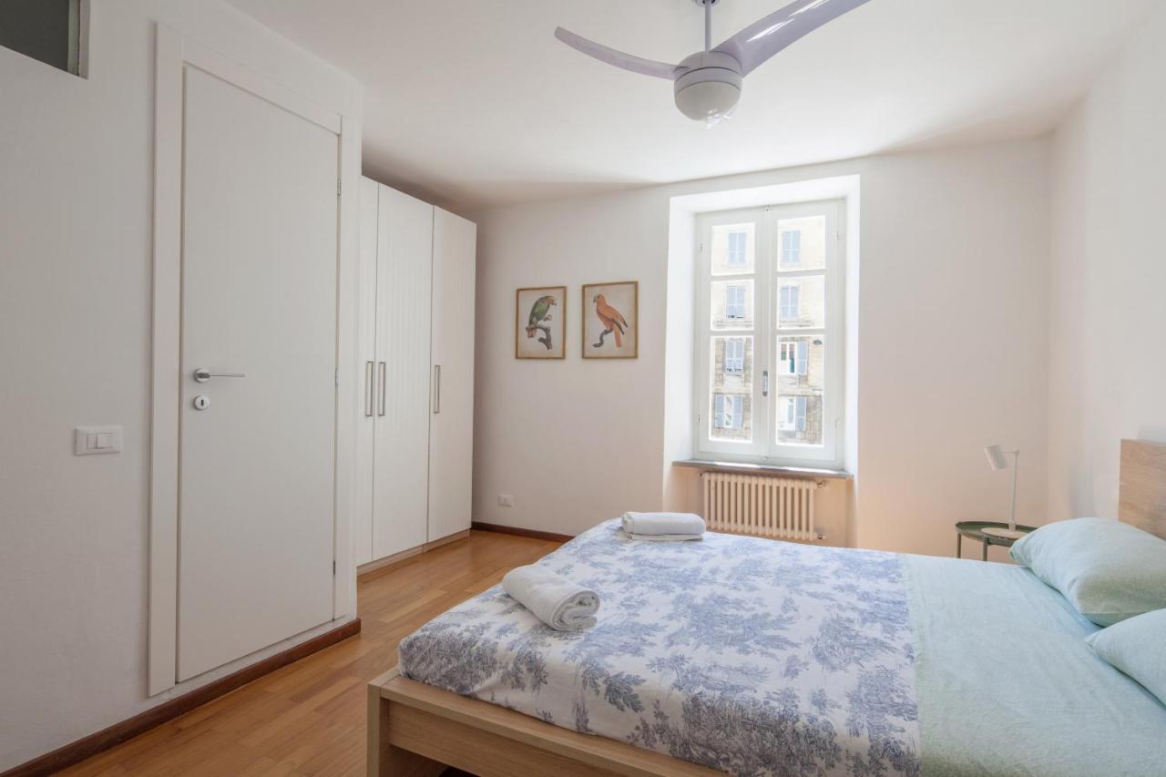 Vicolo Apartment, Pedestrian Centre, 2Bdr, 2,5 Bth, Aircondo, Private Parking, Easy To Train And Ferries, City Life La Spezia Luaran gambar