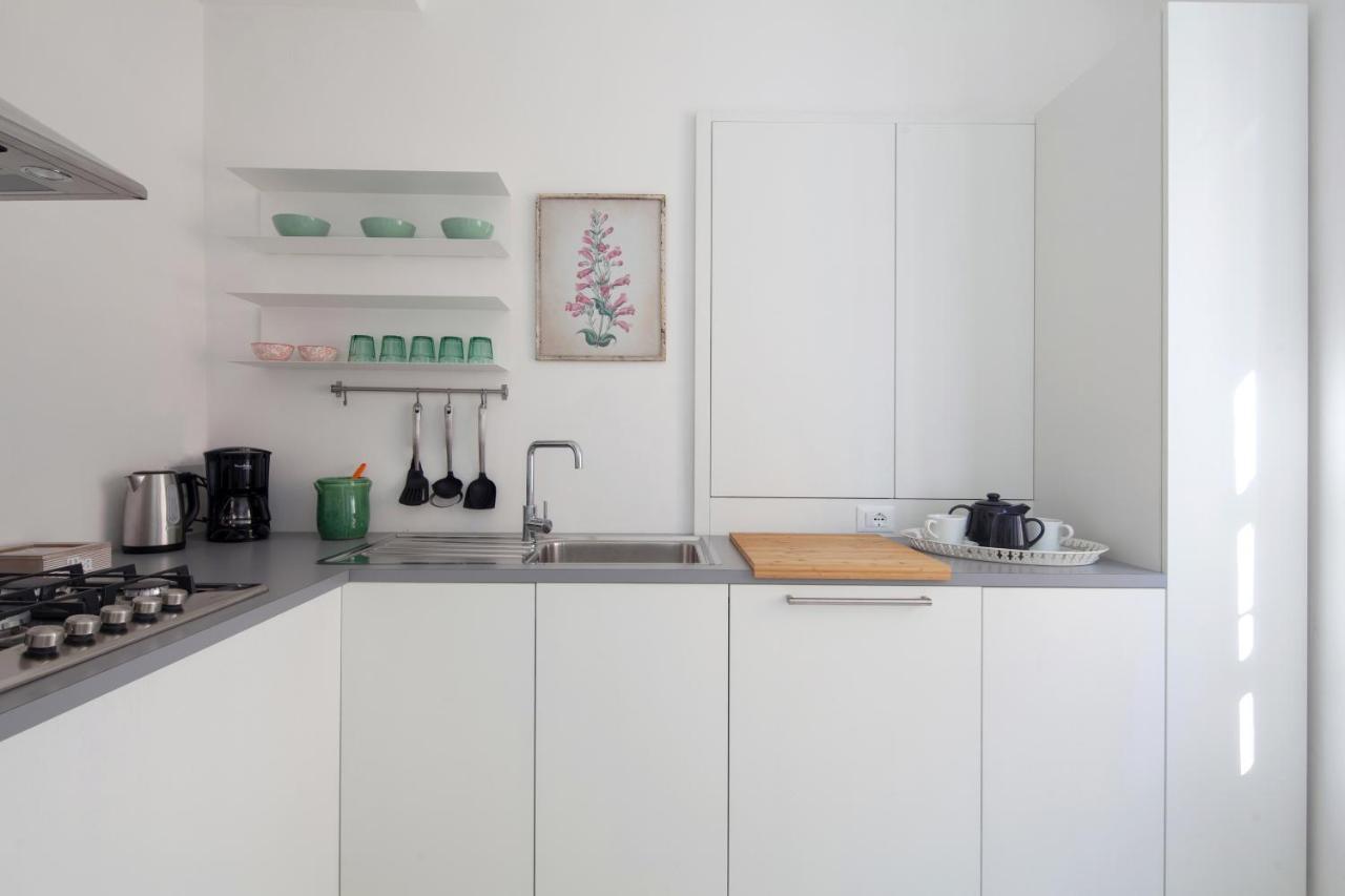 Vicolo Apartment, Pedestrian Centre, 2Bdr, 2,5 Bth, Aircondo, Private Parking, Easy To Train And Ferries, City Life La Spezia Luaran gambar
