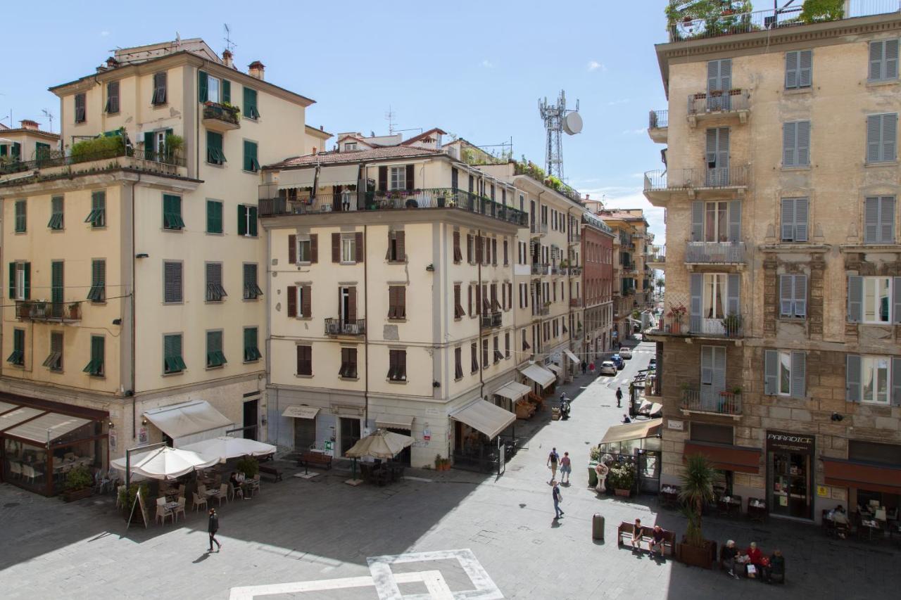 Vicolo Apartment, Pedestrian Centre, 2Bdr, 2,5 Bth, Aircondo, Private Parking, Easy To Train And Ferries, City Life La Spezia Luaran gambar